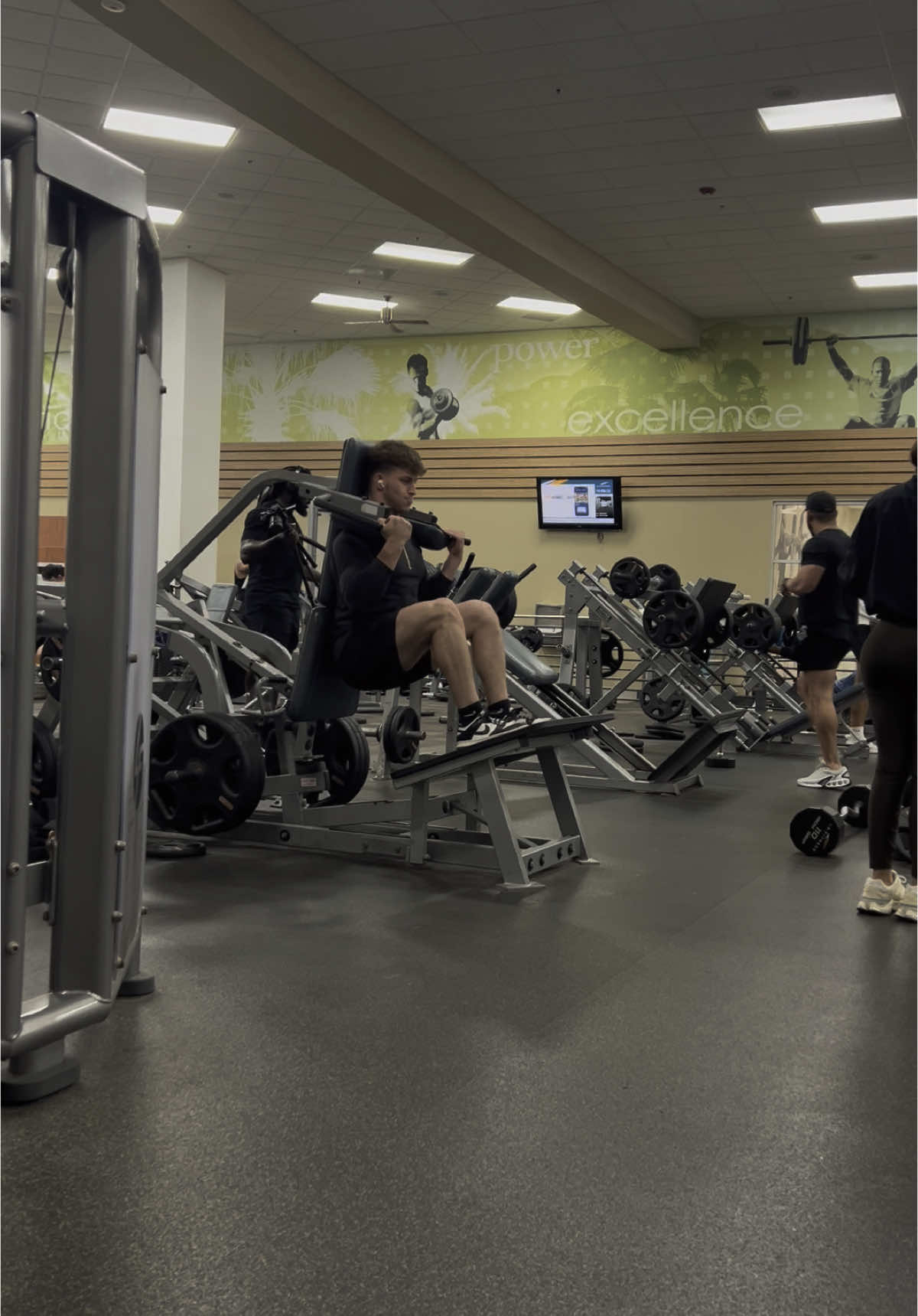 Your only limit is your mind. #jnfitness18 #fyp #Fitness #motivation #gymrat #xybzca #GymTok #consistency #gymmotivation #foryoupage #grind #viral #legsday #dontgiveup 