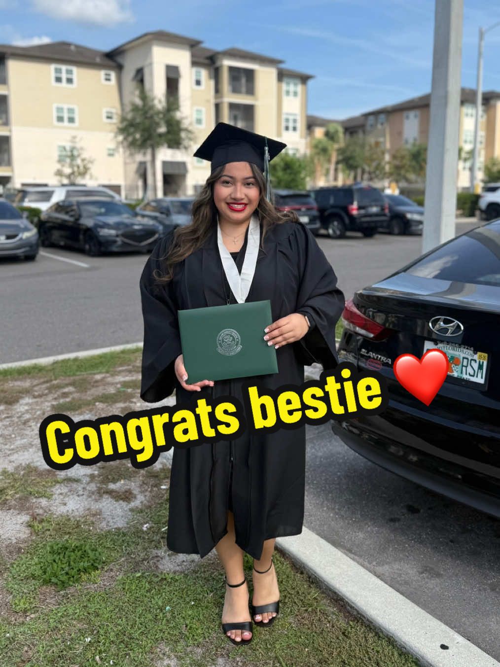 Super proud of you bestieee ✨❤️‍🩹 @gracie.hndez  #graduation #grad #fyppppppppppppppppppppppp  #fypシ #fyp 