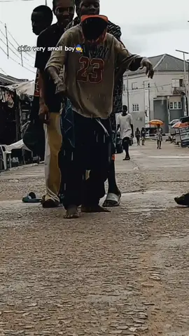 @mara mike07 @Starga papa @🌎G🌎 if you like no boost dey play 😛