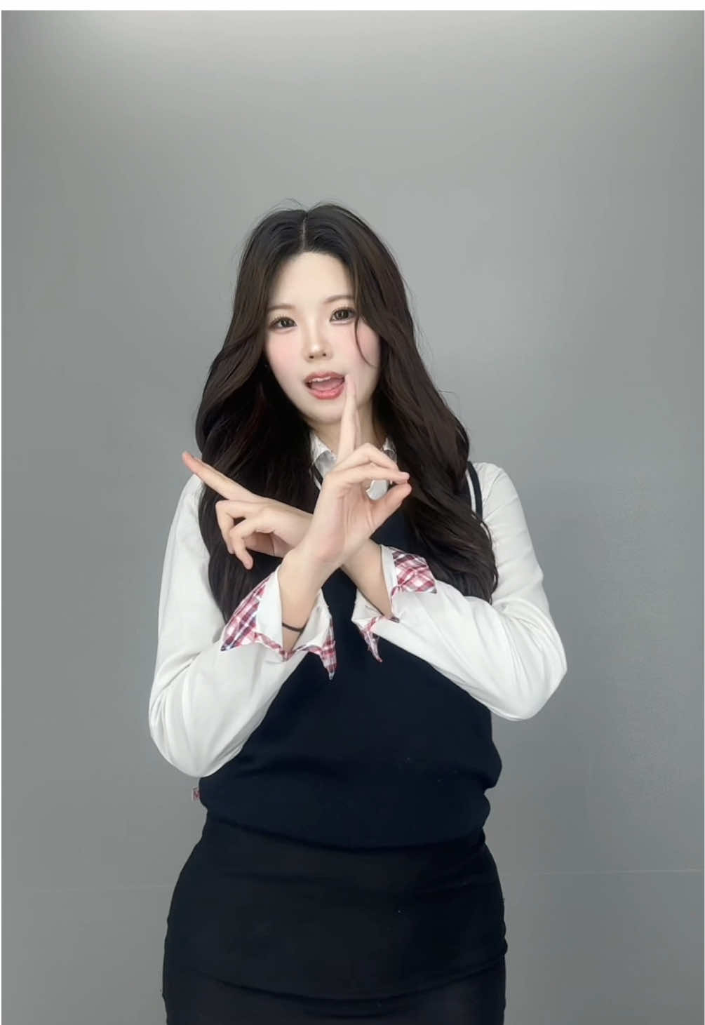 치마가 짧은게 아니라 다리가 긴거 아닌강.. 키가 172인데 #교복 