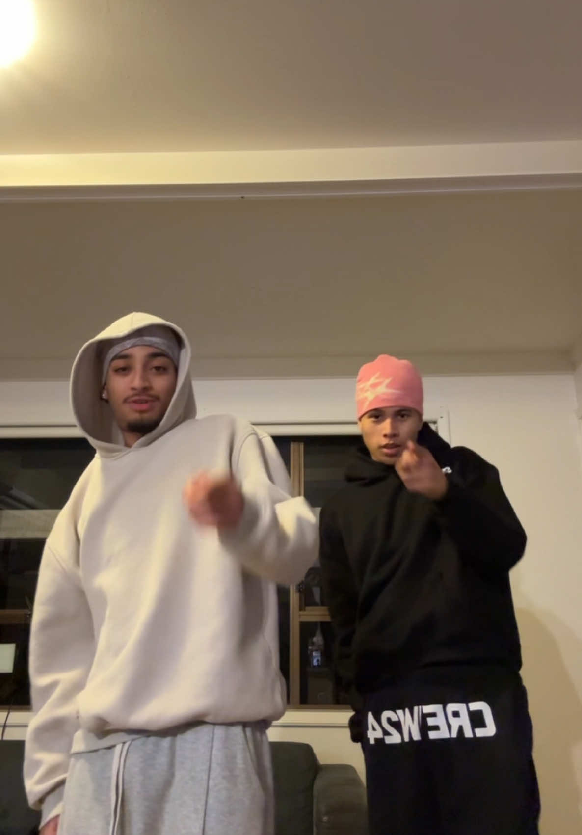 Oh you bout it??  Dc me! W/ @Buddy⚡️ 🤞🏾 JOIN THE DOSE WAITLIST IN BIO #dance #ol #nz #duo 