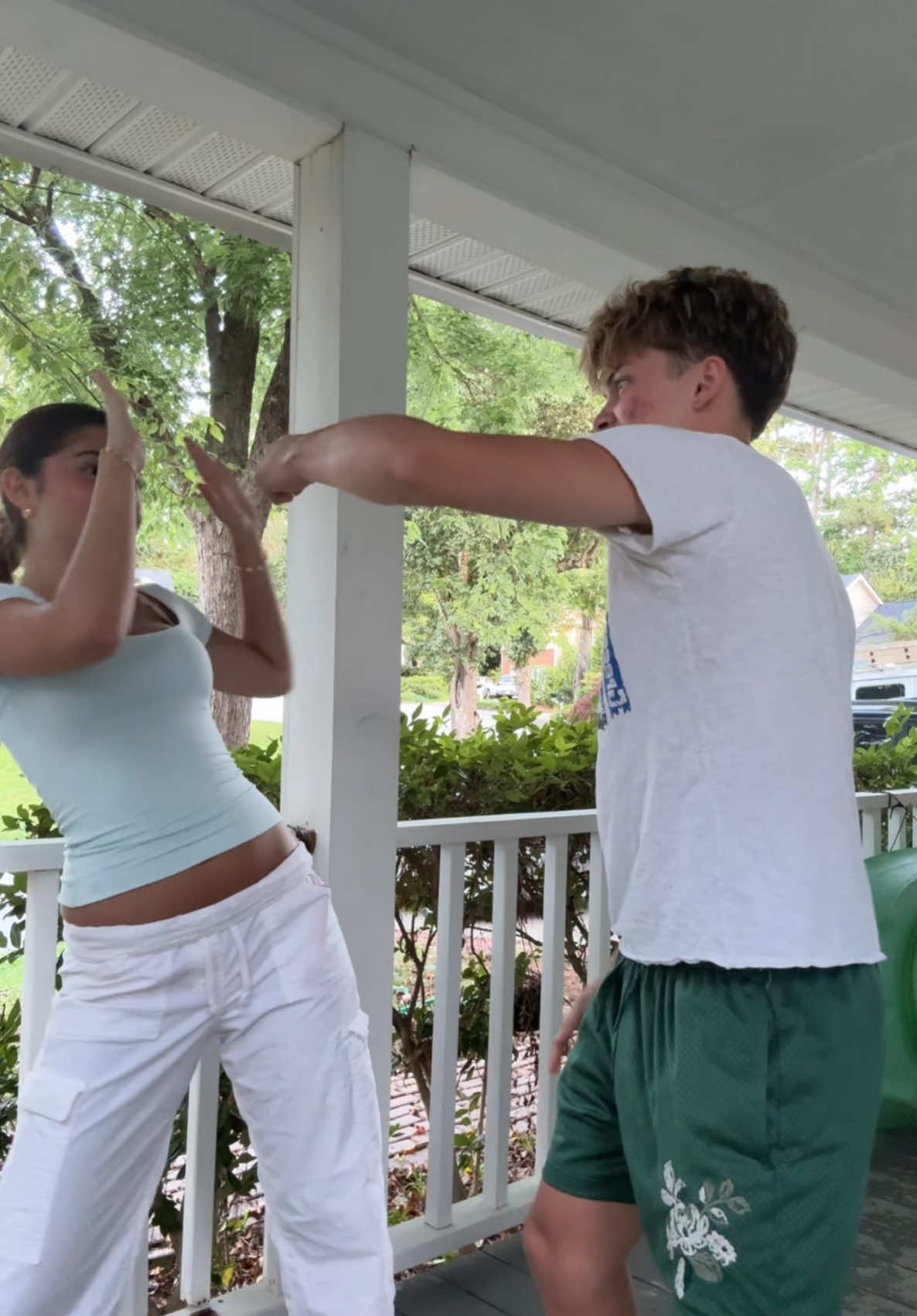 YOUR FAV SUMMER DUOOOOO #Summer #dancing #duo @Ezno 