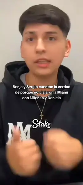 benja y sergio cuentan lo que paso con milenka #milenka #daniela #benja #sergio #viaje #miamibeach #estadosunidos🇺🇸 #streamer #kick #fyp #parati #fypシ゚ #foryoupage #humor #visa 