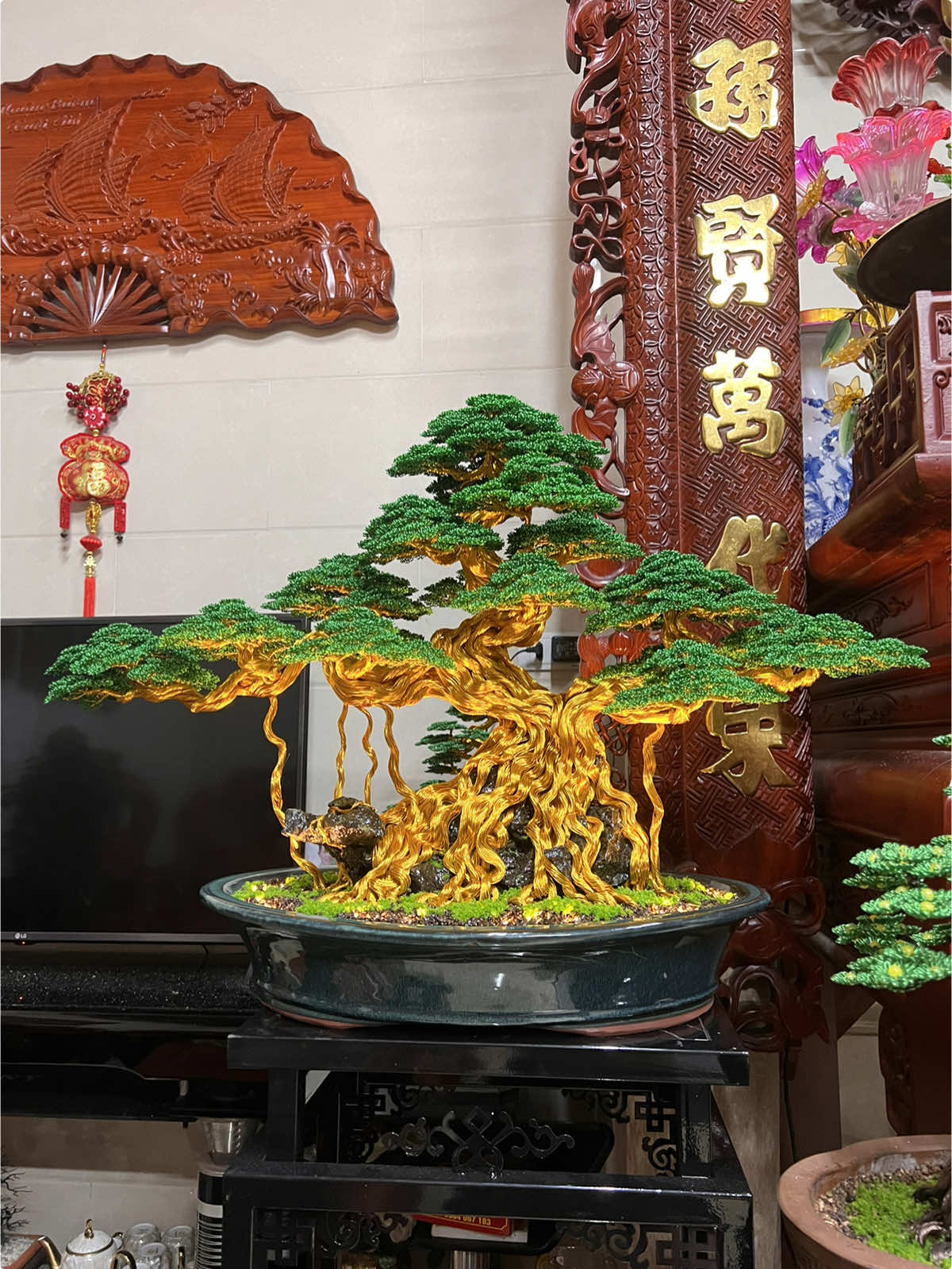 Đồng thụ giao duyên kết  Thạch Ngưu quy phục thiết  Đồng sinh hoá dạng uyển  Nghệ nuôi dưỡng thần hồn #bonsai #bonsaidaynhom #bonsaihandmade #bonsaimini #bonsaidaydong 