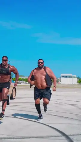 DJ Khaled just teamed up with Ashton Hall to promote his new album 💥😂💥 #djkhaled #ashtonhall #newalbum 