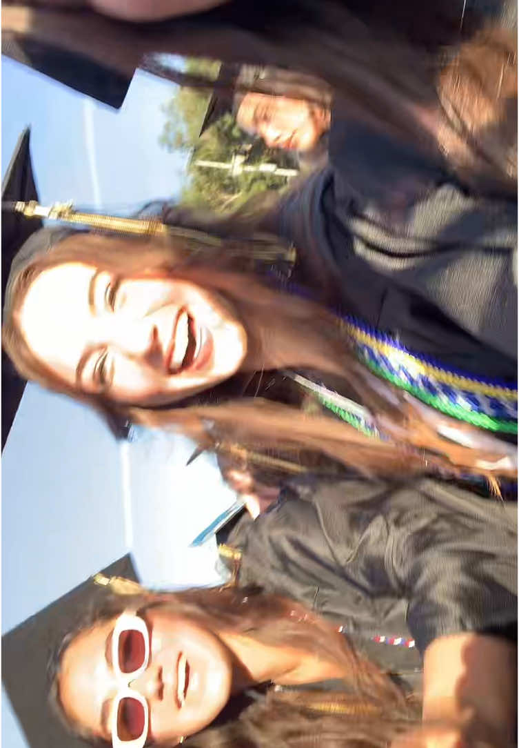graduationnnnnn woooo @Malachi Barton @abby 