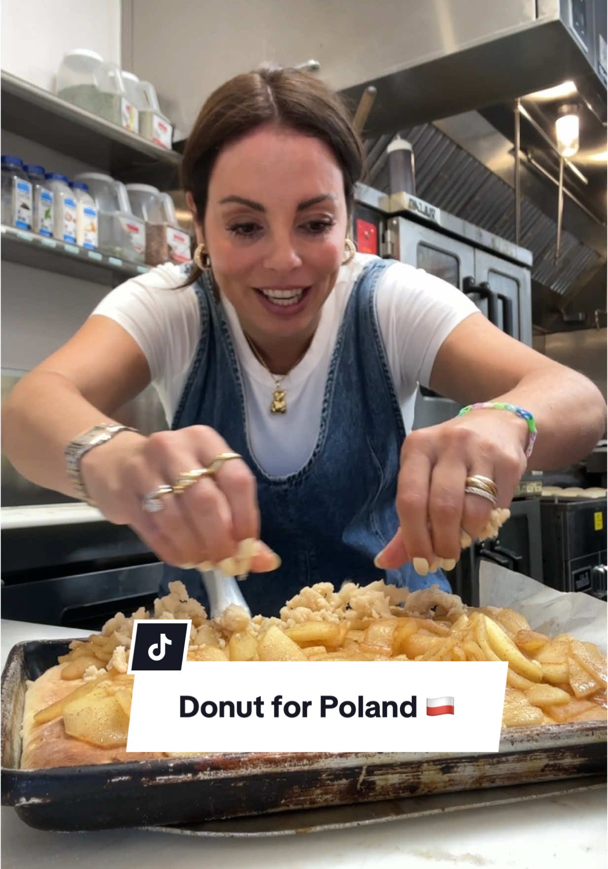 “They’re gonna adopt you” 🤣❤️ SEE YOU SOON POLAND 🇵🇱 #donut #donutshop #poland #apple #pie #vegas #food 