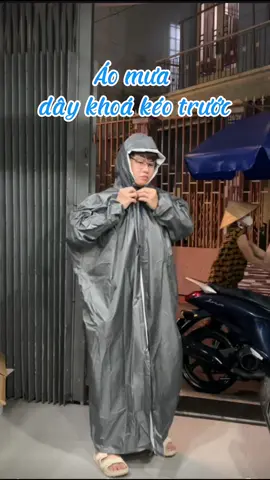 Áo mưa dây khoá kéo trước 1 người #nhaquanquyen #nhacuadoisong #aomua ##aomuaichky #muamua #aomuadixemay #aomua1nguoi 