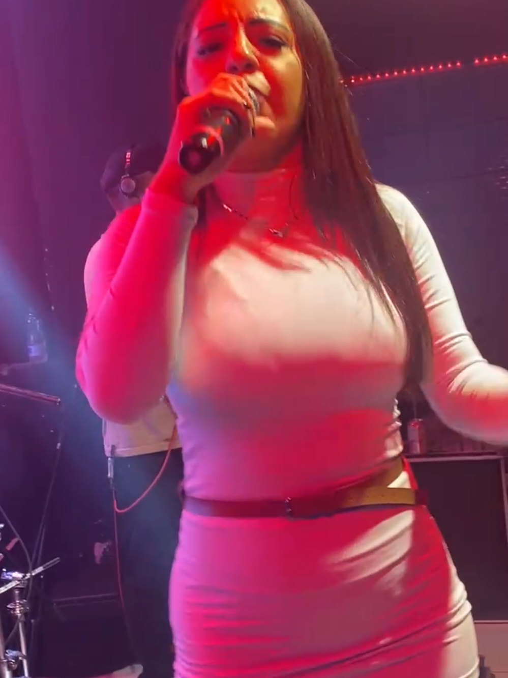 sonho bonito- forró real  #cantora #forró #forrodasantigas 