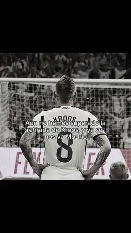 Se nos va una leyenda más  #viralllllll #paratiiiiii #tonikroos #futbol⚽️ #futebol #lukamodric #despedida #goats🐐 