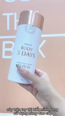 Cầm trên tay là biết đang sử dụng hàng cao cấp luôn #tranngocphuongmai #mairis #mairisvietnam #trangda #kemduongtrangda #kemduongbody 
