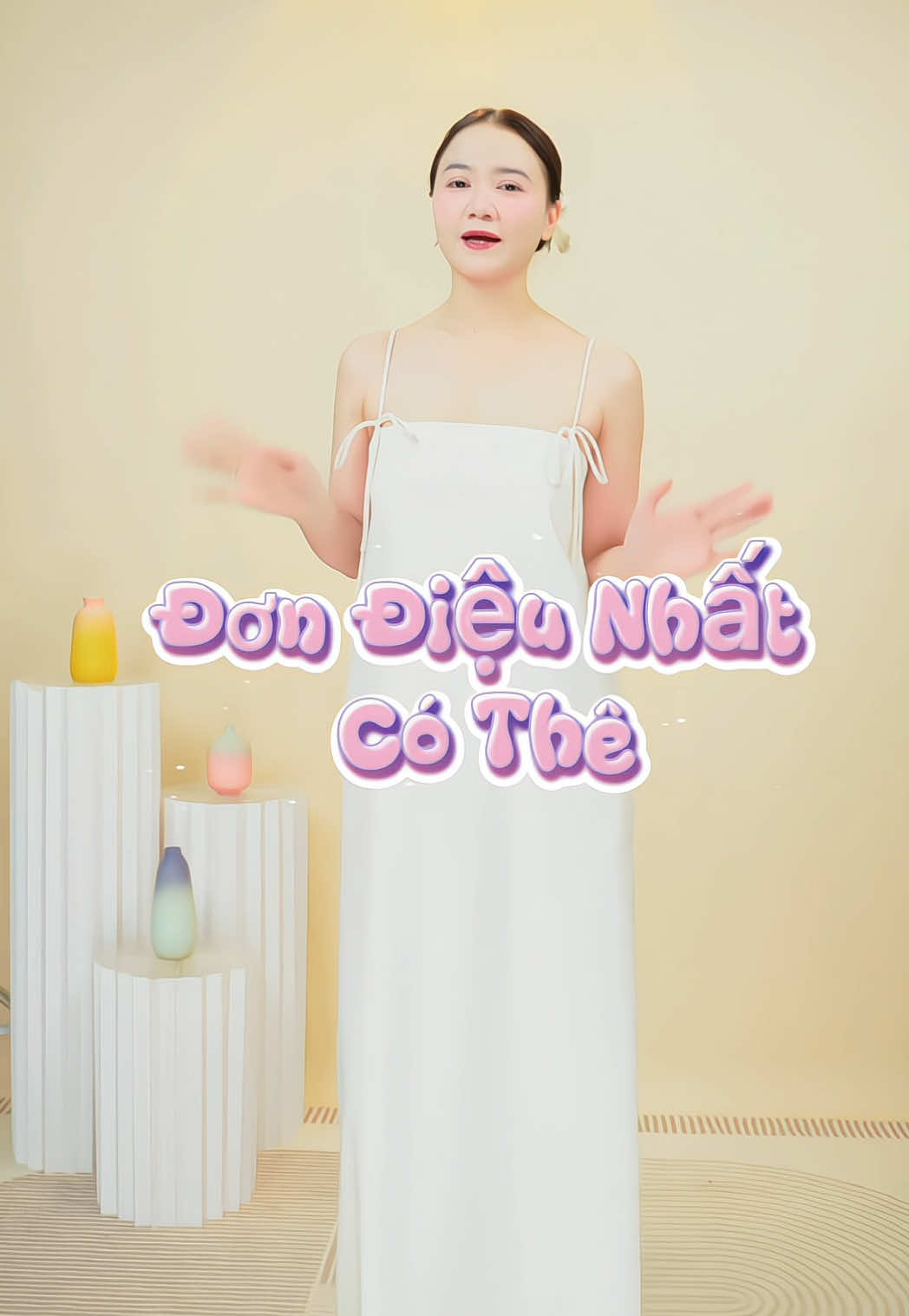 Điểm đặc biệt nữa là, tui mặc lên thì bình thường, còn khách lúc nào cũng mặc đẹp hơn tui…😅#cebaboutique #damsuongbasic #damsuongdep #damsuongdangdai #damsuongrong #maxidibien #damdibien #damsuong2daynhenhangbasic #damsuongnhenhang #damsuong 