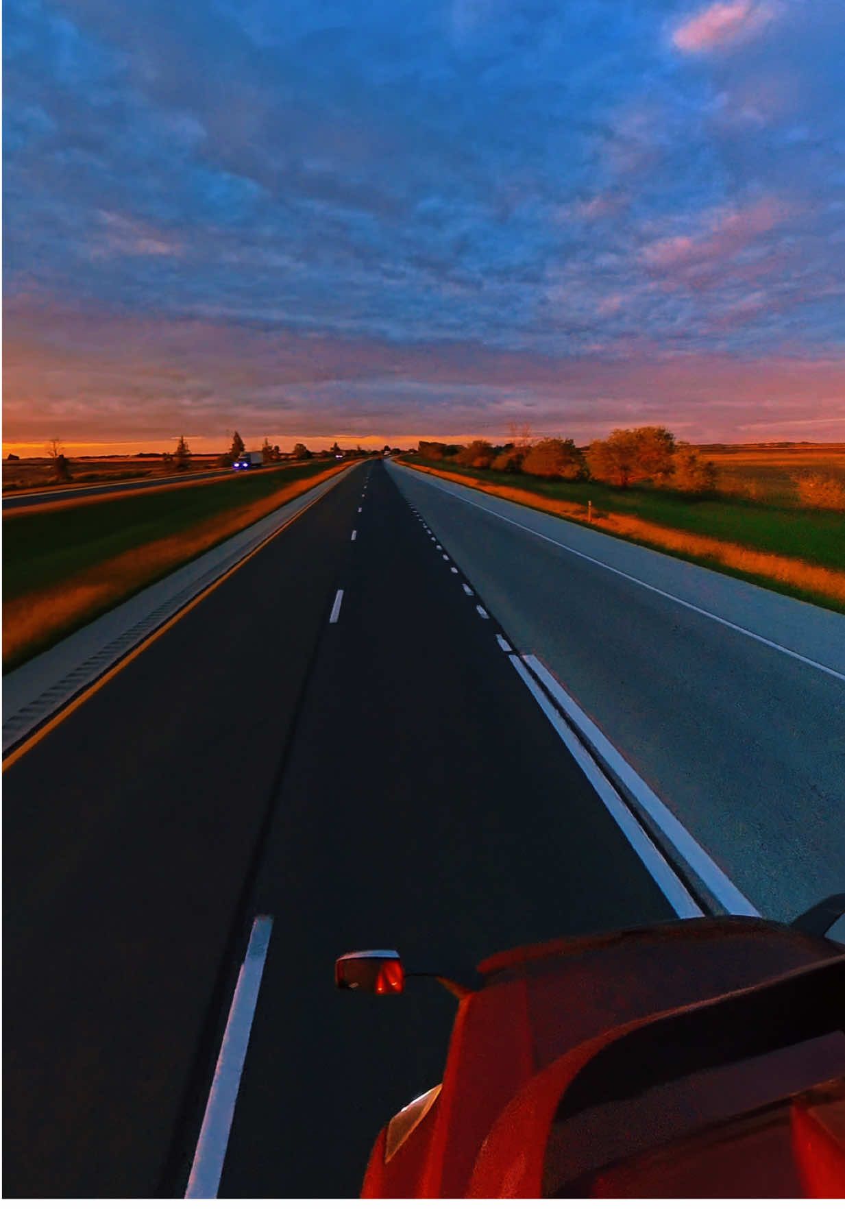 Explore #kenyantiktok🇰🇪🇰🇪🇰🇪🇰🇪 #usa🇺🇸 #journeyto100k #kenyatruckdrivertiktokers #motivation #anotherdayanotherdollar #kisumutiktoker #trucking #onthisday 