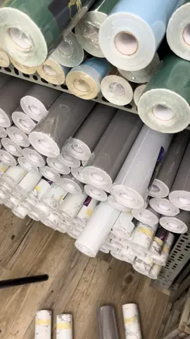 Giấy dán tường có keo sẳn #suhuongtiktok #xuhuong #giaydantuongdep #giaydantuong #giấy #giay 