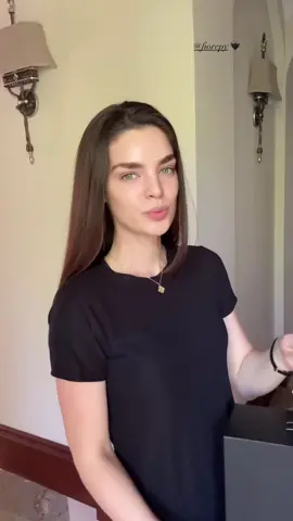 Nadia Ferreira Muñiz Virreina Universal 2021 #nadiaferreira #paraguay #virreinauniversal2021  #1rafinalista #missuniverso #missuniversoparaguay #paraguayasinternacionales #paraguayasporelmundo #mujeresparaguayas #modelosparaguayas #reinasinternationales #missesparaguayas #bellezasparaguayas #reinasparaguayas #paraguayasinternacionales #barbieparaguaya #barbieshumanas #mujeresinternacionales #fyp #foryou #foryoupage #tiktok #virales #fiorepy  #videostiktok #tiktokvirales #vídeosvirales #viralestiktok #parati #paravos #barbies 