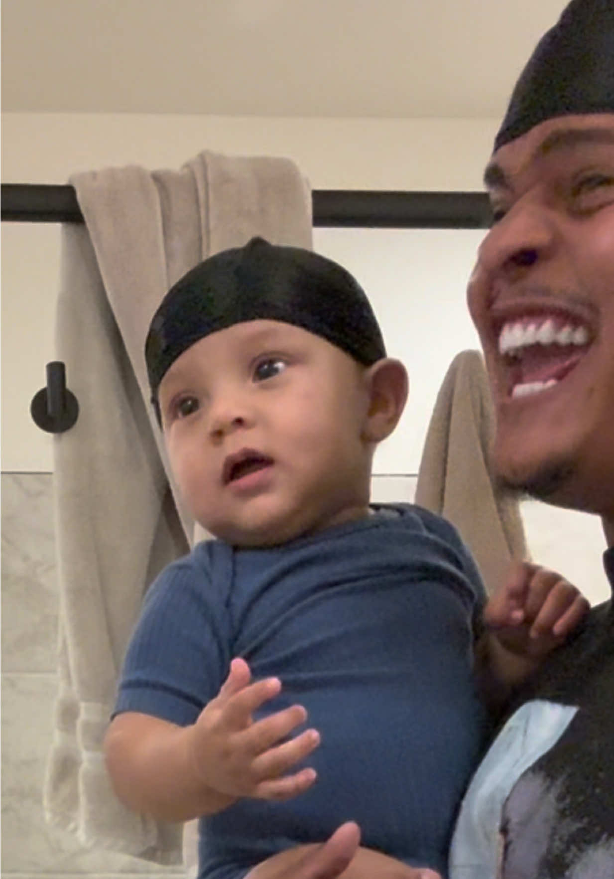 He was genuinely looking concerned 😭😂😂😂 @Zaza @Sachi 🌷 #babies #funny 