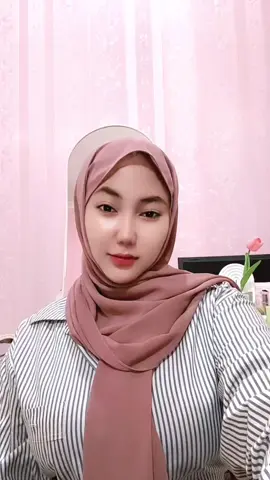 pake oversize malah keliatan gendut bgt,bingung..#fouryou 