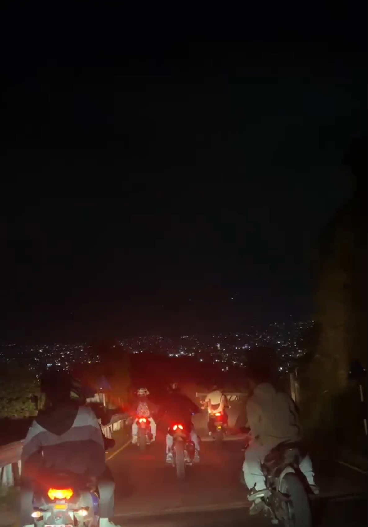 🤝💪 #fyp #foryoupage #goviral #ns200 #nsrider #sundar_vlog08 #pokhara #pokharamuser 