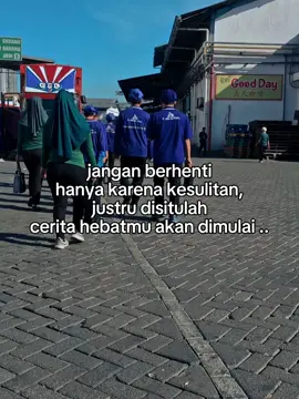 Jangan berhenti karena kesulitan, Pasti akan ada keindahan, Di setiap cerita perjalanan, . . #pabrikkopi #kapalapi #wanitakuat #cahkerjo #kulipabrik #buruhpabrik #budakcorporate #independentwoman #kerjosingsemangat 