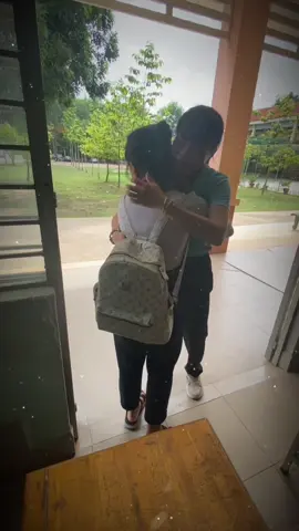 hm giờ nói sao ta,chúng ta cũng đã đồng hành chung suốt 4 năm cấp 2 rồi có buồn,có vui,có giận có hờn nhưng ai rồi cũng sẽ trưởng thành và sau này mình mong con đường của các bạn chọn sẽ luôn thành công và bước tiếp trên con đường ấy,4 năm cấp 2 trôi qua nhanh như một cơn gió.Trường,lớp vẫn còn nhưng không còn chúng ta thôi thì chúc các bạn thành công và đậu nv1 nhé.Tạm Biệt Và Hẹn Gặp Lại#xuhuongg #cuoicap #kiniemcap2 #thanhxuan 