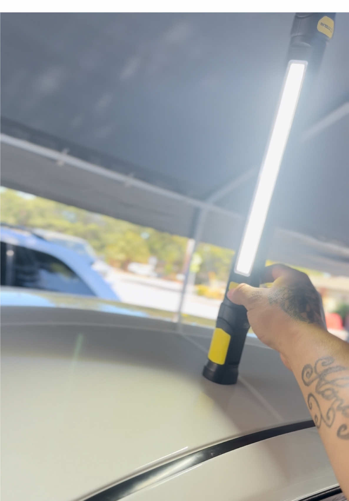 #Etoolab #led #worklight #underhoodworklight  #withhooks #auto #Portable #magnetic #rechargeable #cordless #work #light #luzled #luzdetrabajo 