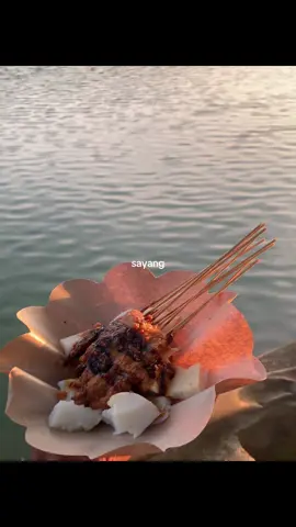 Sekti x lamunan.#foryou #liriklagu #liriklagujawa #sekti #lamunan #fyp #viral #trending 