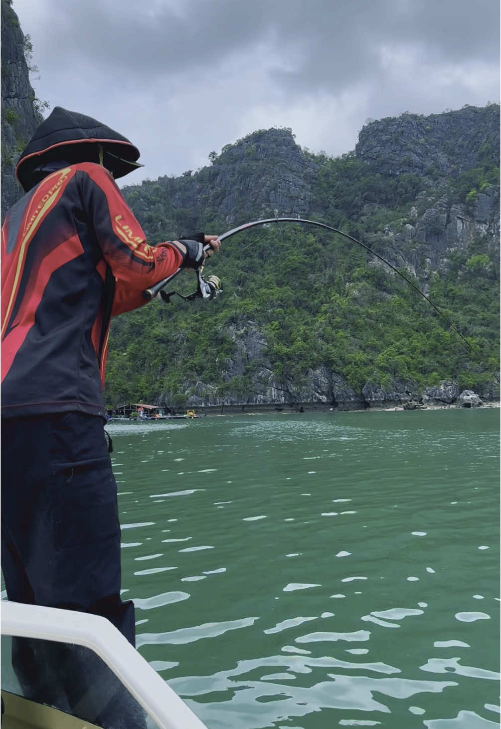 Gặp em từ buổi xem nhạc 🤣#xuhuong #catba #fishing #isofishing 