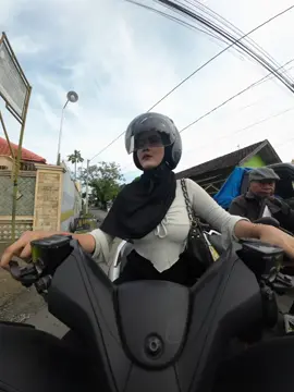 😮‍💨 💞💝 #trending #fypage #xybca #yamaha #jalanjalan #nyore #motoran #cantikmotoran #maxam #xmax #niken #yamahaniken #yamahamaxam #yamahaxmax 