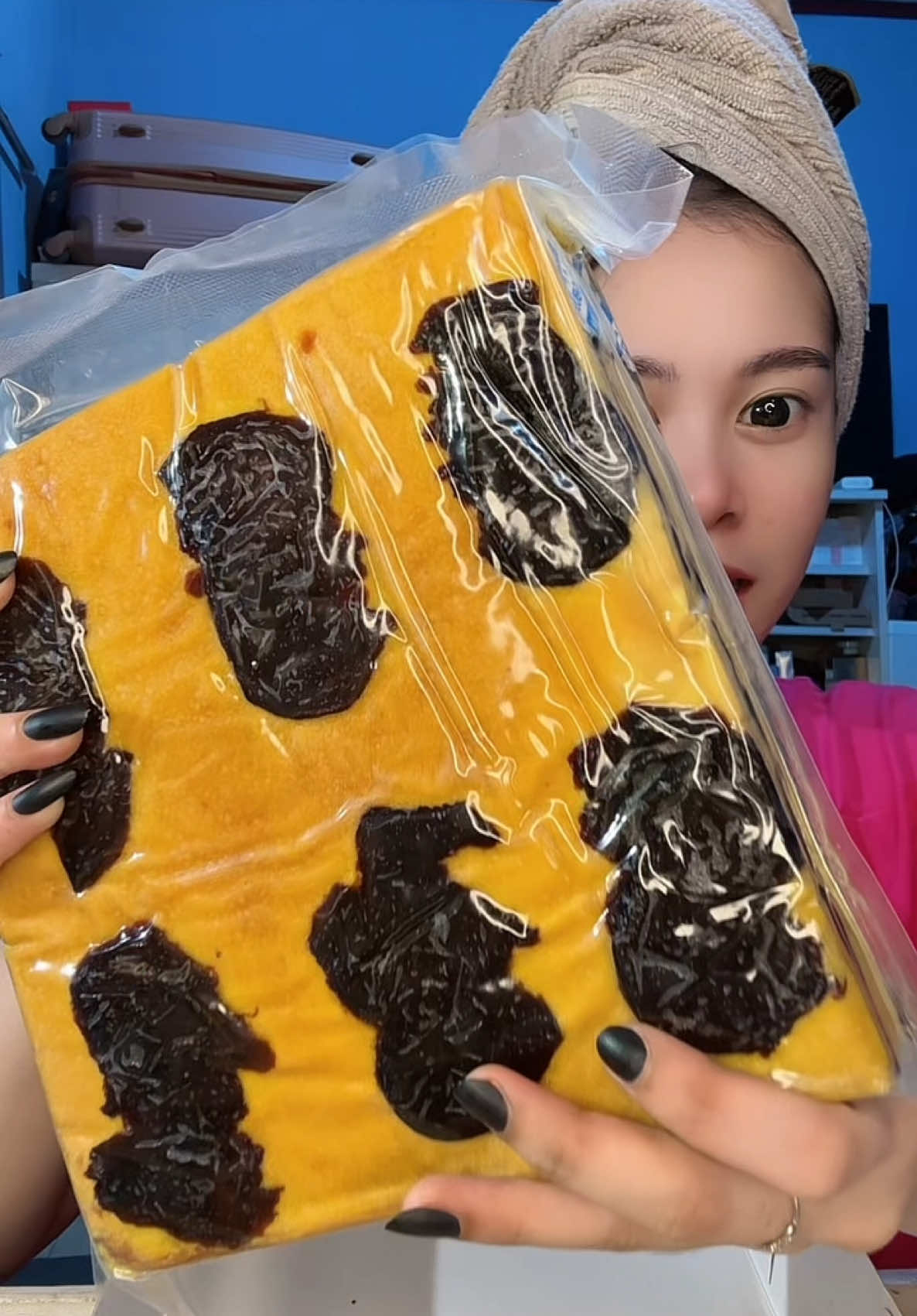 Membalas @Aku Hilwie ✨ gak expect gede bgt weh😭 #lapislegit #lapislegitviral #makan 