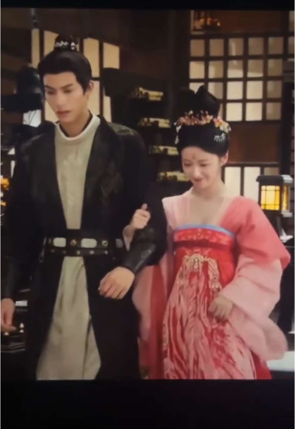 : กระวานน้อยแรกรัก รู้ยังใครชอบก่อน เอนดูนางเอกมาก ชอบทั้วคู่แต่ปากแข็งกว่าหิน5555555 #ซ่งเว่ยหลง #เปาซ่าวเอิน #กระวานน้อยแรกรัก #cdrama #ซีรี่ย์จีน #ซีรีส์ #ซีรีส์จีน #baoshangen #songweilong #fyp #แนะนําซีรี่ส์ #แนะนําซีรีย์ #ซีรีส์แนะนํา 