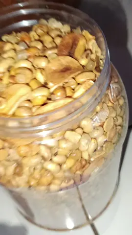 Beli kedelai goreng berasa disedek4hin penjual jajan gabut 😍😍😍🥰🥰 #kedelai #kedelaigoreng  #kacangkedelai #cemilan