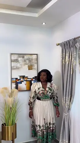 💚🤍💚 Let’s see how this works  Just Stay  Easy 😘😘 #dress @Makarnicollectionuk  📞 Makarni on 0535441445  #hair @trishafabulous_plus  #makeup @justlove_beauty_palour  #emeliabrobbey #reels #reelsinstagram #goviral #foryou #fypシ゚ #fyp 
