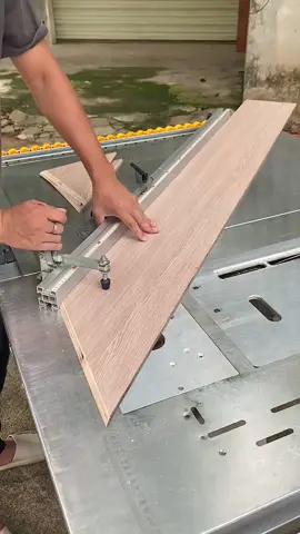 Smooth, precise, and efficient—this saw table is a game-changer for woodworkers of any skill level! #Woodworking#Woodcutting#Woodcraft#Carpentry#DIYWoodworking#WoodworkingTools#WoodworkingProjects#WoodShop#Sawing#PowerTools#WoodworkSkills#WoodworkingTips#TableSaw#PrecisionCutting#WoodworkDesign#CustomFurniture#WoodJoinery#TimberCraft#WoodworkingArt#WoodGrain