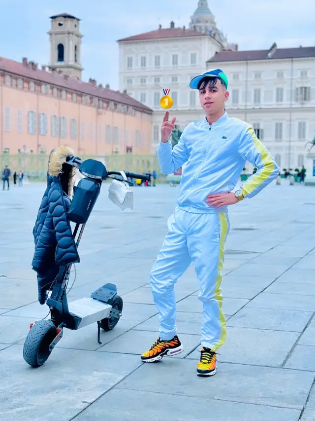 🤷🏼إلى مالقيتي💯علامن تحط⬇️💆🏼‍♂️الراس خليه مرفوع⬆️😉#torino_italia #lacoste🐊 🤍#🥇🏆🏅🎖 