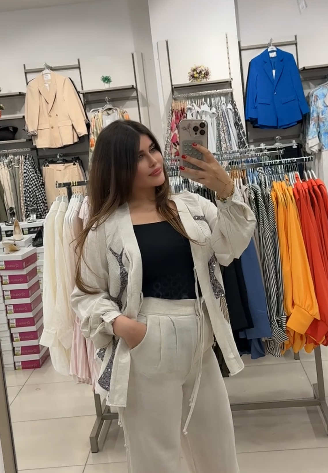 ModaMall-kayar🔥💣🔥 ‎‏🤍new collection 🤍 ‎مزگینی مزگيني ژ مودامول  مه زنترين داشكاندنا بوجه ژنێ دەسپێدکەت ( 50%)❤️‍🔥 ل  سه ر جلو به رگان ل هه ر سى به شين(ئافره ت -وزه لام -وزاروكان)👑🔥🔥🔥🔥🔥🔥🔥🔥🔥 ‎مودا مول د خزمه تا هه وه دايه ل هه مي روژئن حه فتيئ‎  ____________________________ ‎ل مودامول ببه خودان جوانترین جل و بەرگ ژ مارکێن تورکی🔥 ‎‏‎ ‎طايئ ايكئ🧡🧡 ‎مودامول دهوك -كيار ستي -به رامبه ر شقين احمدى خانى❤️‍🔥  ________________ ‎‏MODAMALL 🤍 ‎‏bû frûtna Cil û Bêrgên  zelam û afret û zarûkan  ‎‏👡👞👜👚👗👔👖👪Duhok / kayar City / Beramber shqet ahmadê xanê ‎‏‎دهوک/ كايار ستى/ بەرامبەر شقێن احمدى خانى  ‎‏Tell: 📞0750 390 0701 ‎‏👻💛: modamallkayar  ‎‏@modamall_duhok_kayar ‎‏ModaMall-kayar💣🔥 ______________________ ‎‏Modamall _kayarمن مودامول كايار 🪄🪄🪄الى اهالي دهوك الكرام  و جميع عن بيع ملابسها نبدا تخفيضات ب مناسبة العيد 50%)على كل ملابس لقسم (نيساء - رجالي - الاطفال) ‎🎉ف سارع ولا تضيع الفرصة من ايدك و لا تحرم اهلك  عن شراء ملابس من ماركات تركي ✌️. ‎وياكم و معاكم راح نفرغ المخازن🔥❤️وهذ العرض راح يشمل جميع اقسام مودامول❤️🤎🩷قسم ...النسائي❤️قسم ...الرجالي🤎قسم ...الاطفال🩷مودامول في خدمتكم طوال ايام الاسبوع🔥🔥🔥🔥🔥🔥🔥العنوان دهوك_كايار ستي _مقابل شقق احمدى خانى🤍 مودامول راتكون باجمل اناقة🔥✌️ #duhok #kurdistan #fashion #style #sale 