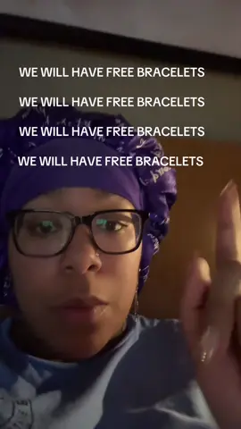 All weekend we will be giving them away of trading🏁🏎️ #like #like #comment #share #trending #viral #indy #indy #indycar #indy500 #indyfoodie #kandi #kandikid #kandibracelet #kanditrade #friendshipbracelets #indycarbracelets 