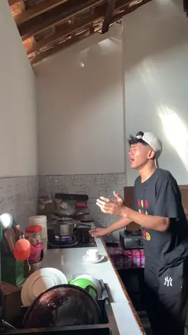 Cinta dan air kopi, jian damai cah🤣✊#cintadanairmata #madiun #fyp #fypシ゚ #fypシ゚ #fypviralシ #for #masukberanda #z #zxycba #VoiceEffects 