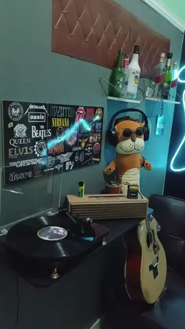 Roxette - It Must Have Been Love #roxette #itmusthavebeenlove #mariefredriksson #pergessle #lovesong #slowrock #rockmusic #rocksong #rocknroll #90s #80s #70s #vinyl #vinylsongs #fyp #fypシ 