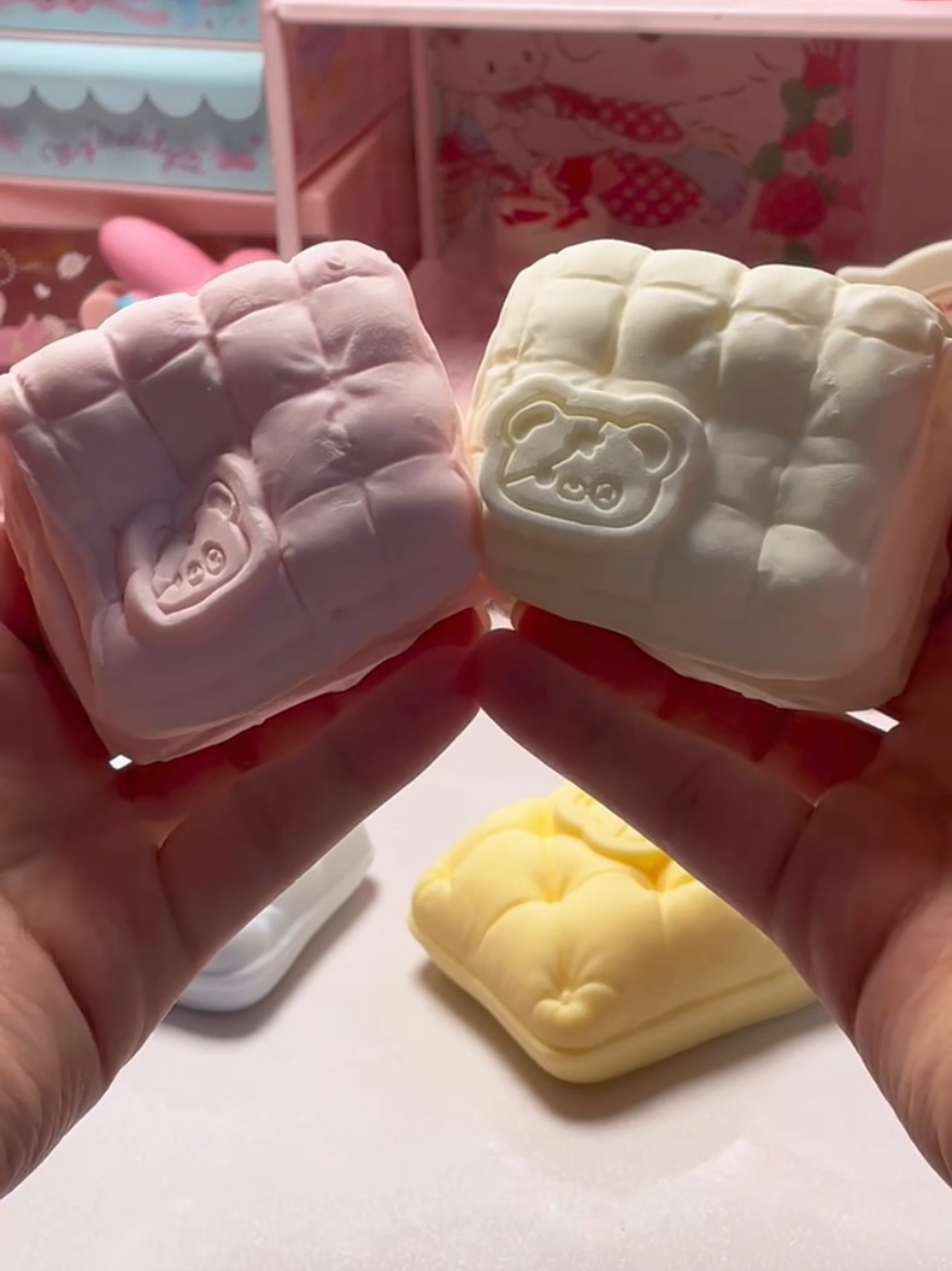 #squishytoy #squishycollection #stickysquishy #toys #squishythailand #squishyindonesia #toys #squishy #slowrespon #foryou #fyp #asmrsquishy #squishyasmr #asmr 