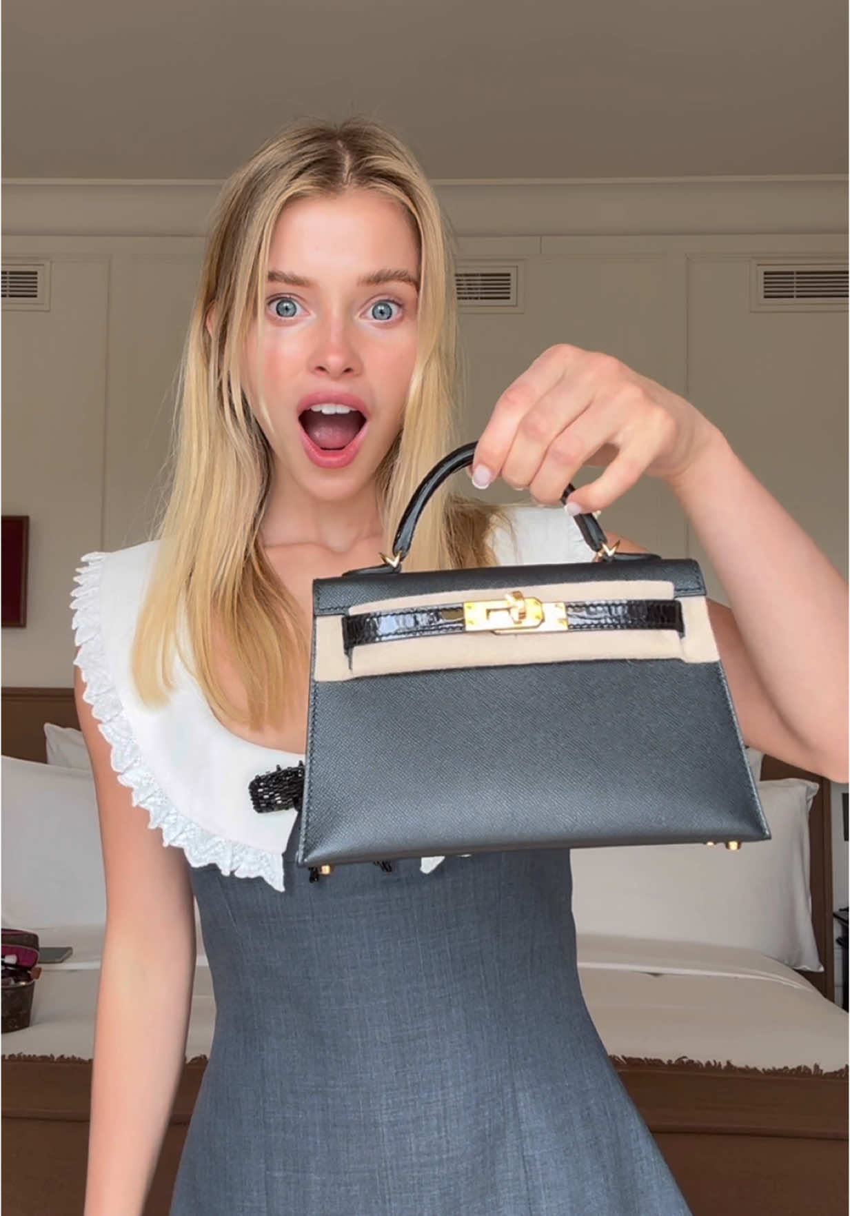 Bentley bag unboxing