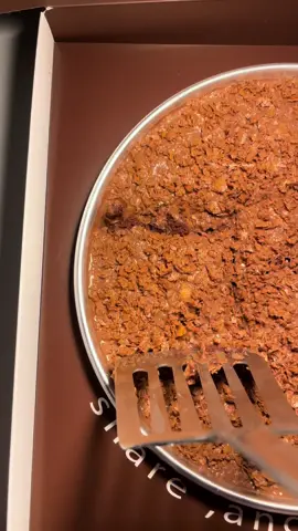 كرنشي براون بيكري كيك اللللذيذذة😋👌🏻