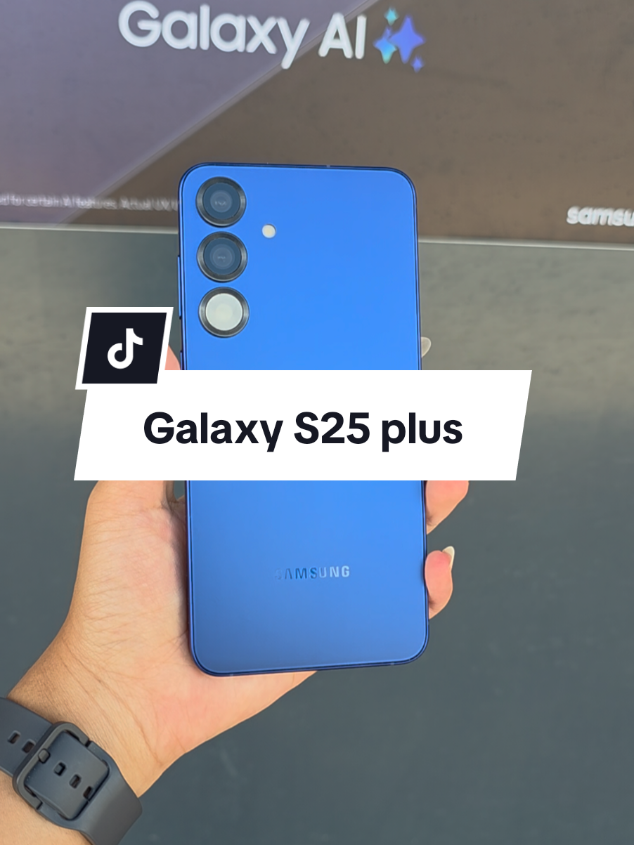 Beautiful unique Colour💙 , Awesome Camera📸 Samsung Galaxy S25 Plus  #Samsung #galaxys25plus #GalaxyAI #Samsungshowroomtaunggyi #foryou #fyp 