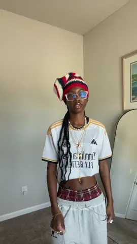 we go drive around for my porsche o🙂‍↔️ sweats from @aelfriceden_official #foryoupage #fypシ゚ #nigeriantiktok🇳🇬 #fashiontiktok #outfitinspo #trendingvideo #streetwear #outfitinspo #trendingvideo 
