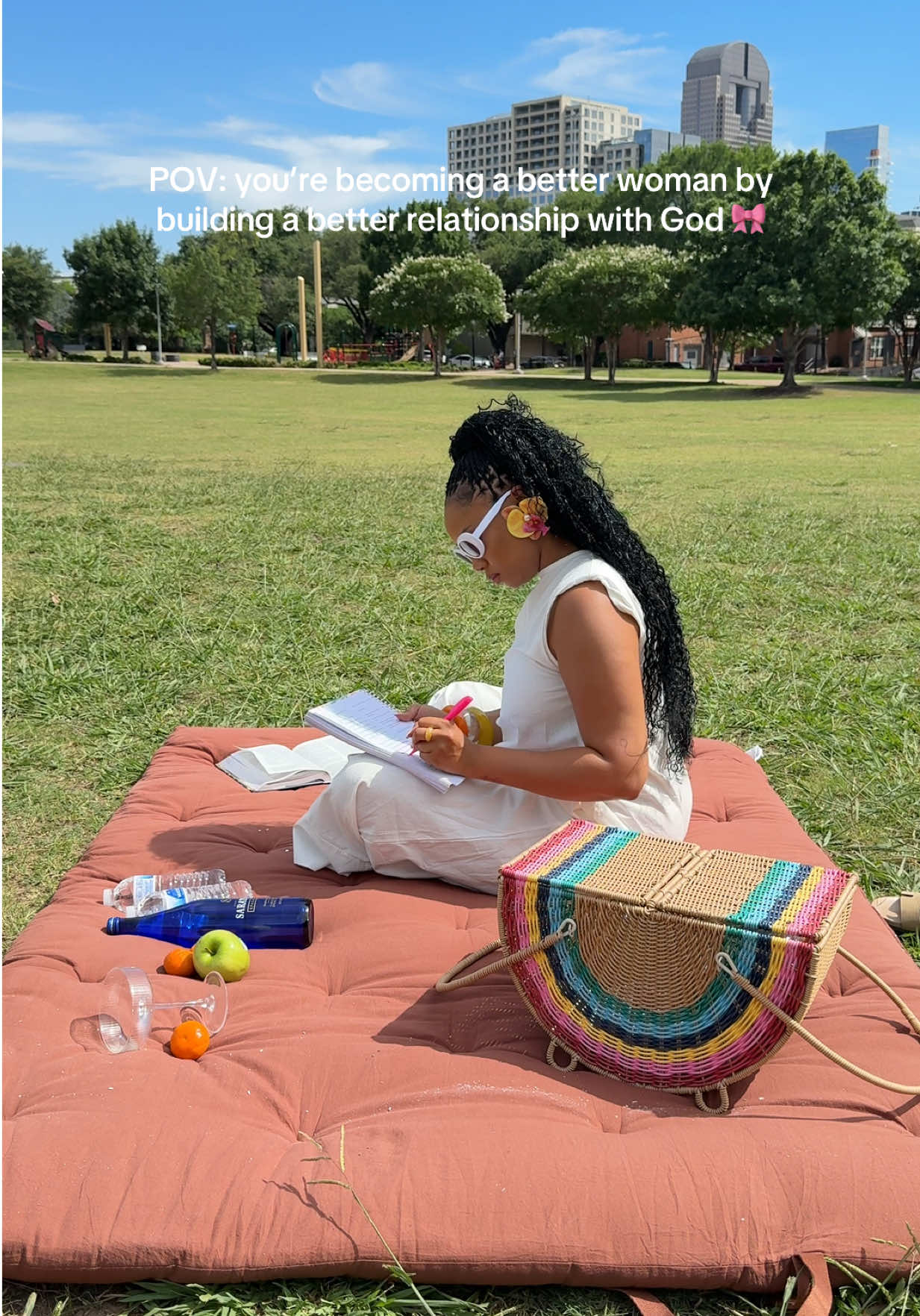 Becoming a better me one day at a time. This Bible in a yearbook is helping me to learn the Bible and super easy to understand 🫶🏽🎀💕 . #bible #biblebook #christiantok #christiangirl #fyp #viral #foryou 