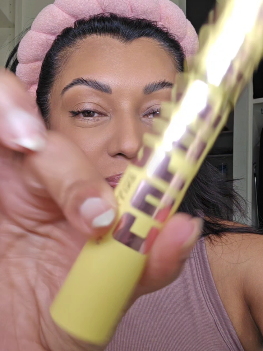 the hype is real 💛 @Maybelline NY Colossal Bubble mascara is good! #maybelline #longlashes #mascara #colossalbubblemasacara 