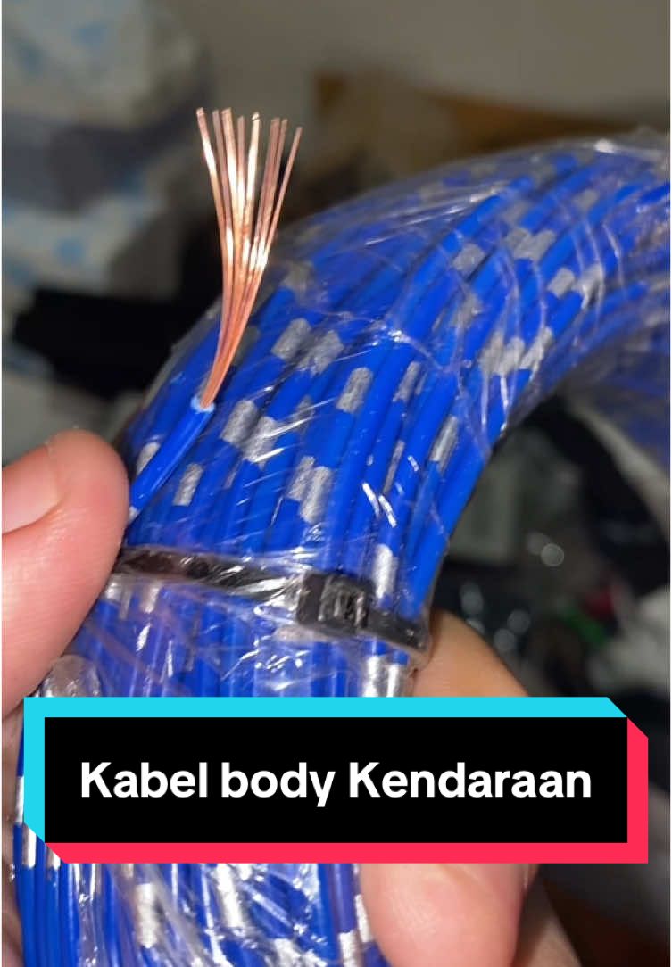 Kabel wireing mobil moto juga bisa. Kabel ini sudah standard kualitas jepang yaa jadi aman banget guys #kabelbody #kabelkelistrikanmotor #kabelmotor #kabelmobil #kabelbintik #guncang66spesialgajian 