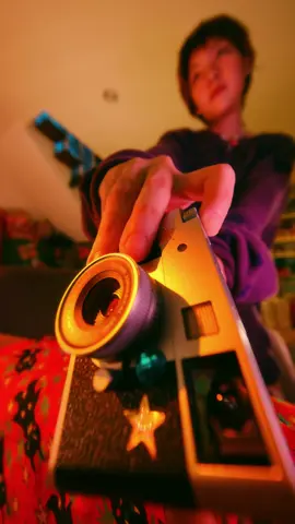 𝙓 𝙝𝙖𝙡𝙛 𝗅 𝖥𝗈𝗋 𝗌𝗍𝗈𝗋𝗂𝖾𝗌 𝗍𝗁𝖺𝗍 𝗌𝗈𝗎𝗇𝖽 𝗅𝗂𝗄𝖾 𝗒𝗈𝗎. 📸 เล็กในมือ, ใหญ่ในมุมมอง 𝗖𝗿𝗲𝗱𝗶𝘁 𝗯𝘆 @panpanyeeyee #FujifilmXHalf #HalftheSize_TwicetheStory #HalfSize #fujifilmhalfsize #HalfFrame#FujifilmxThailand #newarrivals