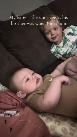😭😭😭 someone make time slow down in these moments! Being a bonus mom has taught me so much. I’ve made mistakes, learned, grown, loved, laughed and cried. It is one of the best things that has ever happened to me! My baby has the best big brothers❤️ #bonusmom #mama #baby #toddler #momtok #myheart #blessed #thewholepoint #fyp 