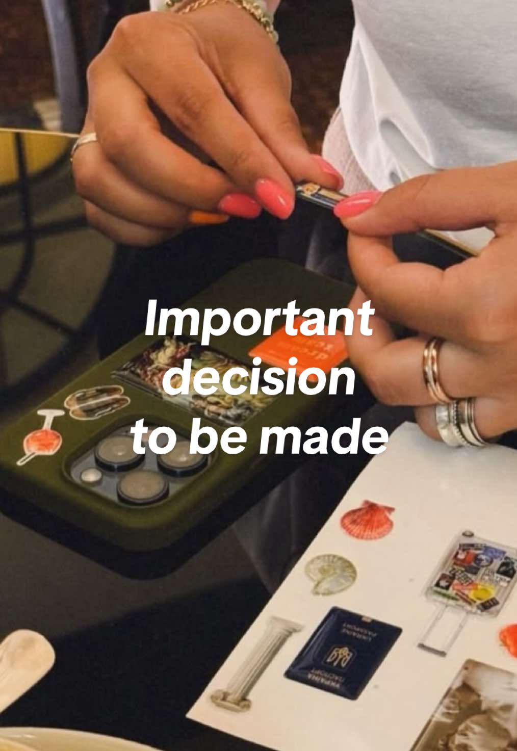 Urgent help is needed… it’s important!!! What’s cute for summer? Where are we buying it?! #phonecase #cutephonecases #accessories #helpme #cleanaesthetic 
