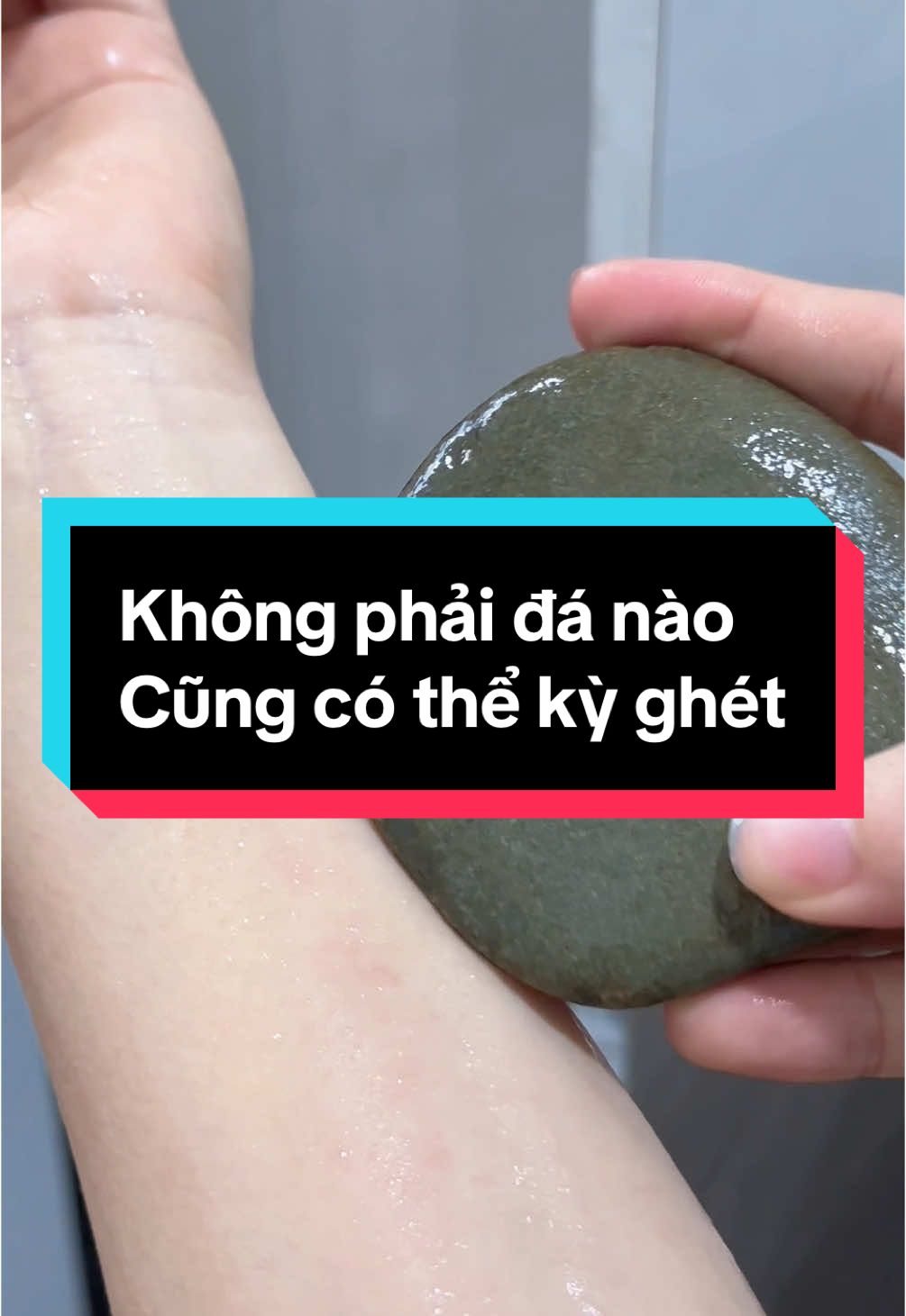 Nghe lời bị dụ xui ghê! Thui bỏ 49 cành mua cục đá chất lượng, bao chà ra da chết này cho rồi!!!! Xài miết bị ghiền lun 🥹🥹 #datam #dacuoitaydachet #taytebaochet #dataydachet #dakyghet 